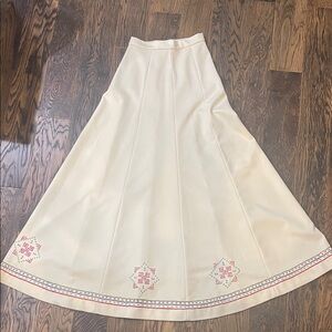 Vintage Elegant Cream Embroidered Skirt